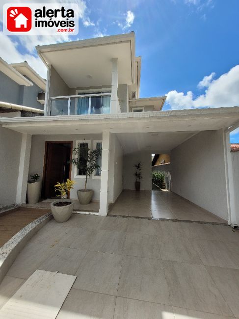Casa - Venda:  Centro, Rio Bonito - RJ