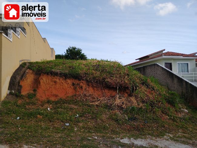 Lote - Venda:  Praça Cruzeiro, Rio Bonito - RJ