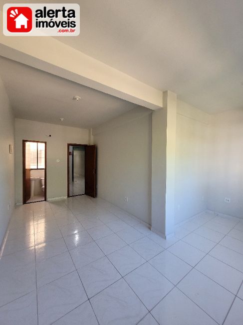 Sala Comercial - Aluguel:  Centro, Rio Bonito - RJ